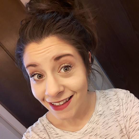 Meet your Posher, Jasmine - Picture 1 of 1